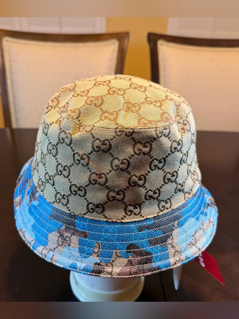 New Authentic Gucci GG Supreme Logo Blue Camo Bucket Hat Tan Blue Size M
